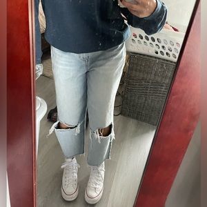 American eagle knee ripped jeans